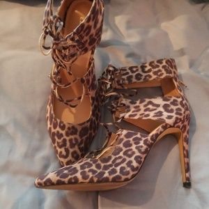 Express heels